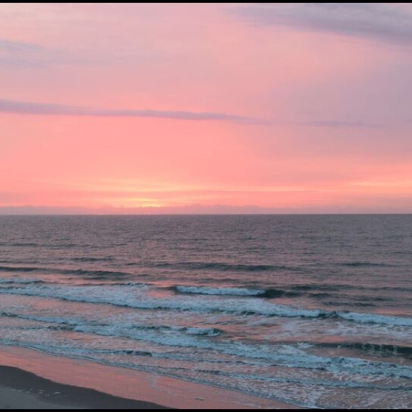 Meet your Posher, Stephanie - Picture 1 of 1